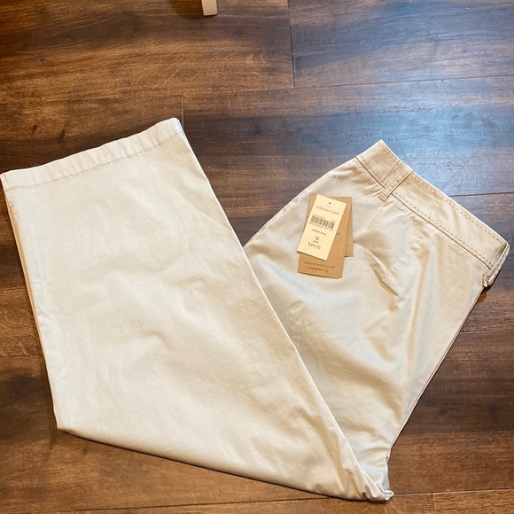 Coldwater Creek Pants - Coldwater Creek beige crop pants.